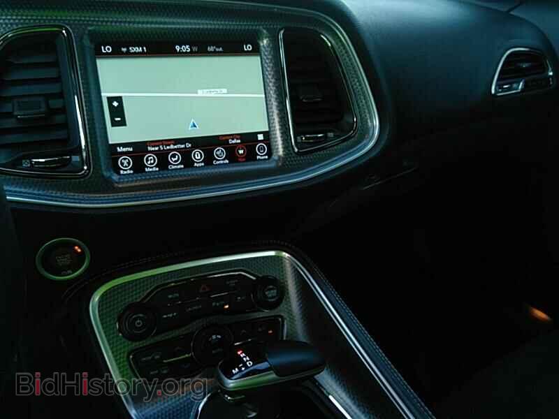 2017 Dodge Challenger - VIN: 2C3CDZC92HH572456 - Фото 4