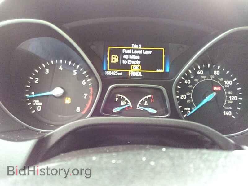 2016 Ford Focus - VIN: 1FADP3E20GL275813 - Фото 5