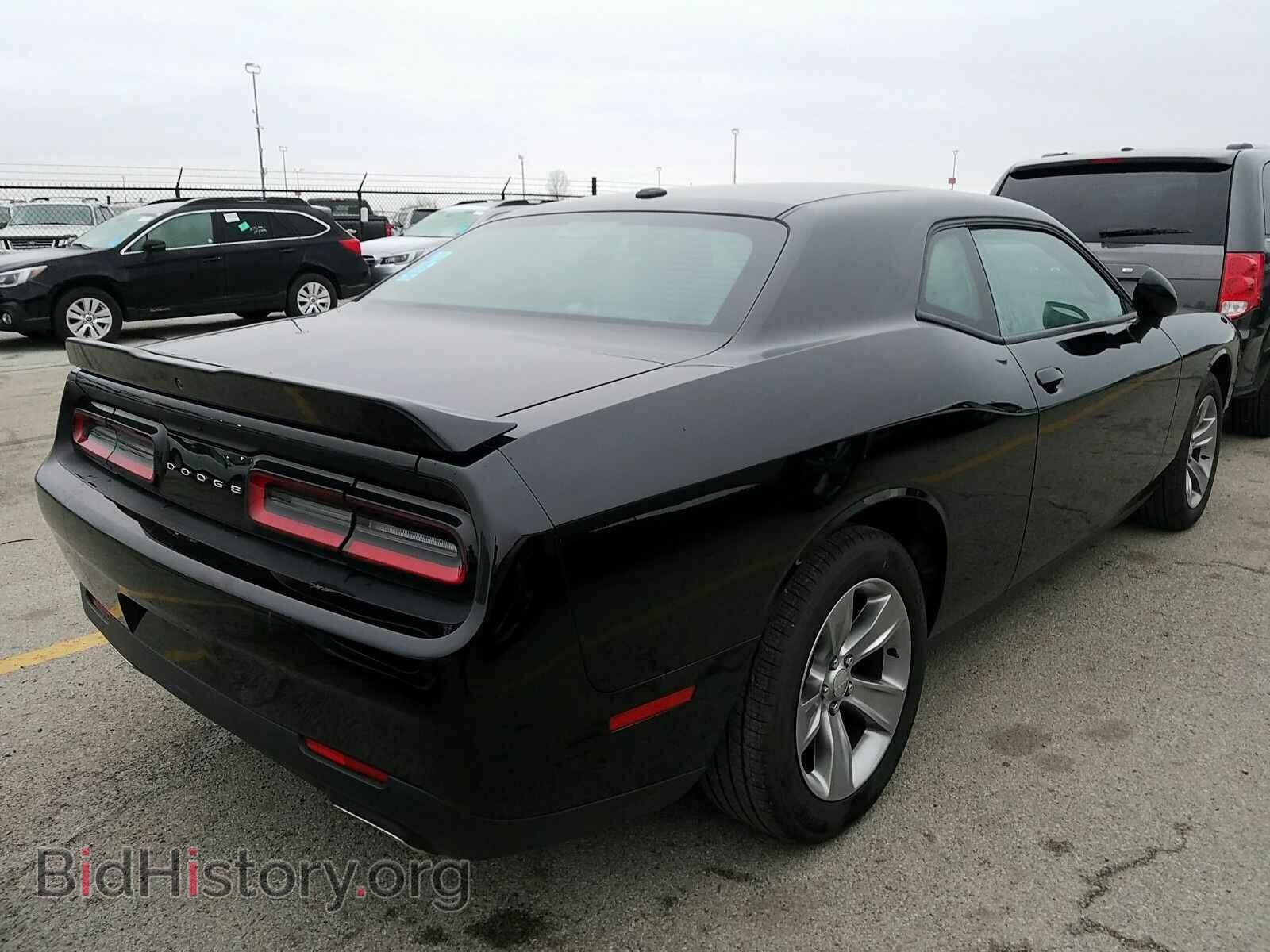2019 Dodge Challenger - VIN: 2C3CDZAG5KH675038 - Photo 2