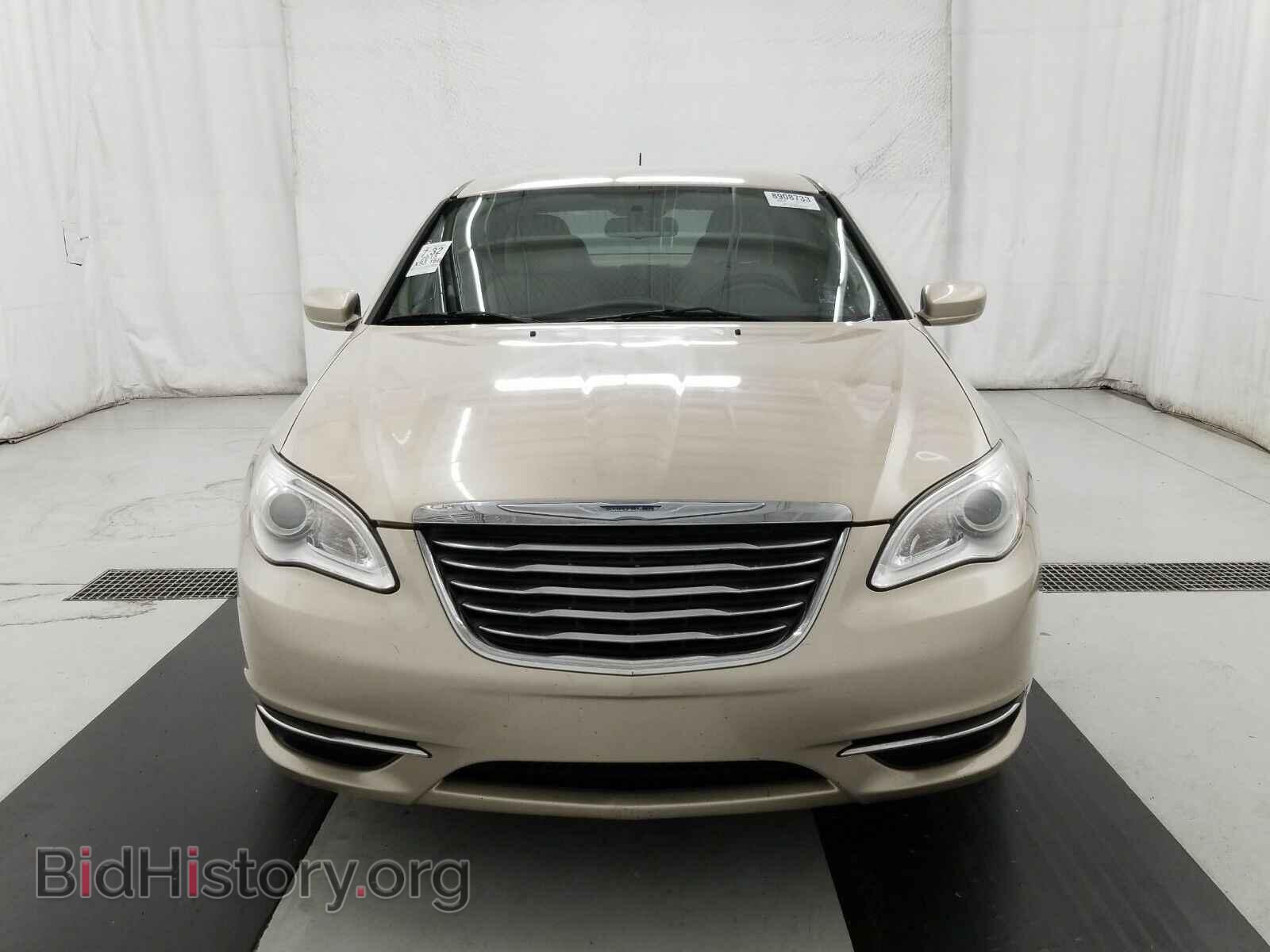 2013 Chrysler 200 - VIN: 1C3CCBBB7DN584988 - Photo 2