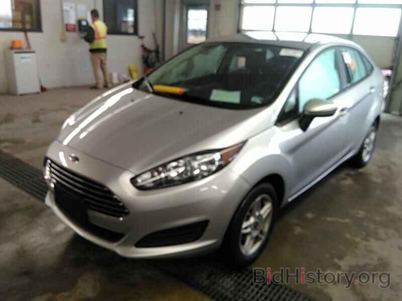 Photo 3FADP4BJ7KM118966 - Ford Fiesta 2019