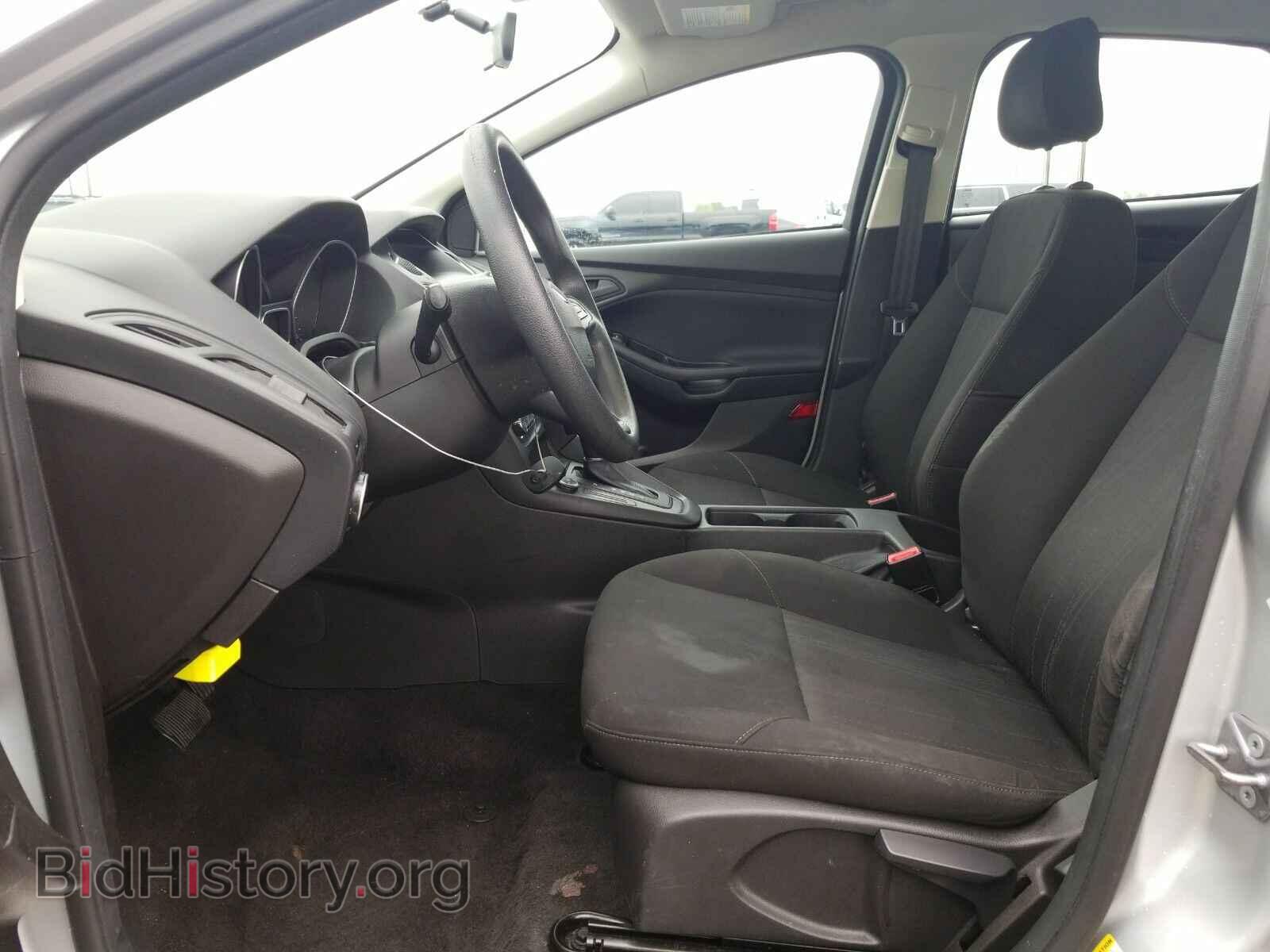 2015 Ford Focus - VIN: 1FADP3E20FL292044 - Photo 3