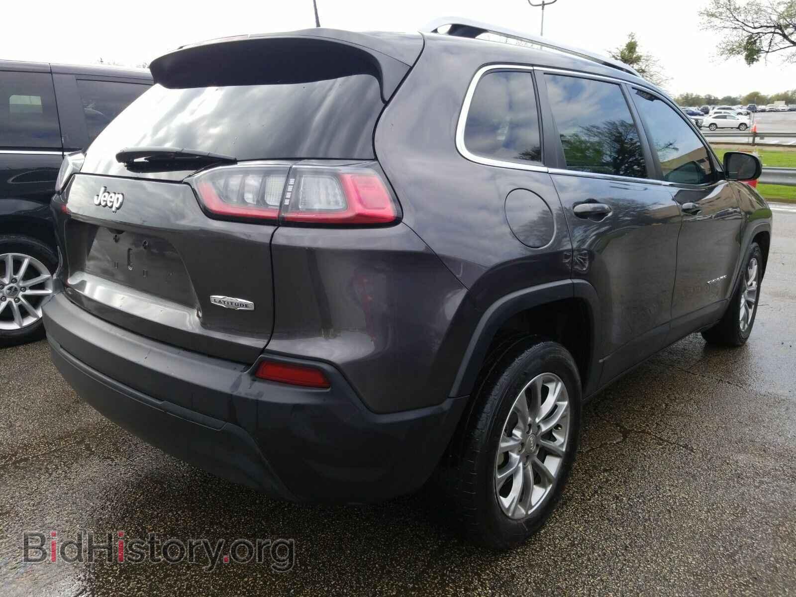 2019 Jeep Cherokee - VIN: 1C4PJLLB6KD226730 - Фото 2