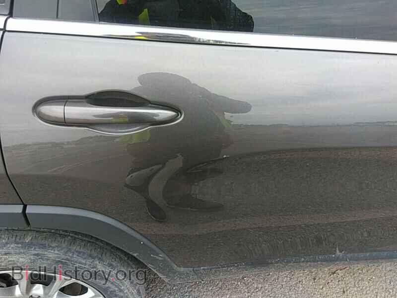 2019 Jeep Cherokee - VIN: 1C4PJLLB6KD226730 - Фото 23