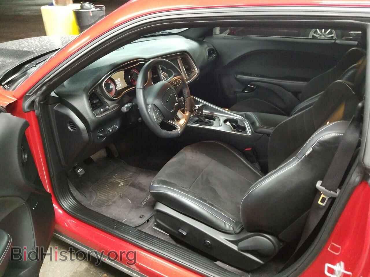 2016 Dodge Challenger - VIN: 2C3CDZC93GH124600 - Photo 3