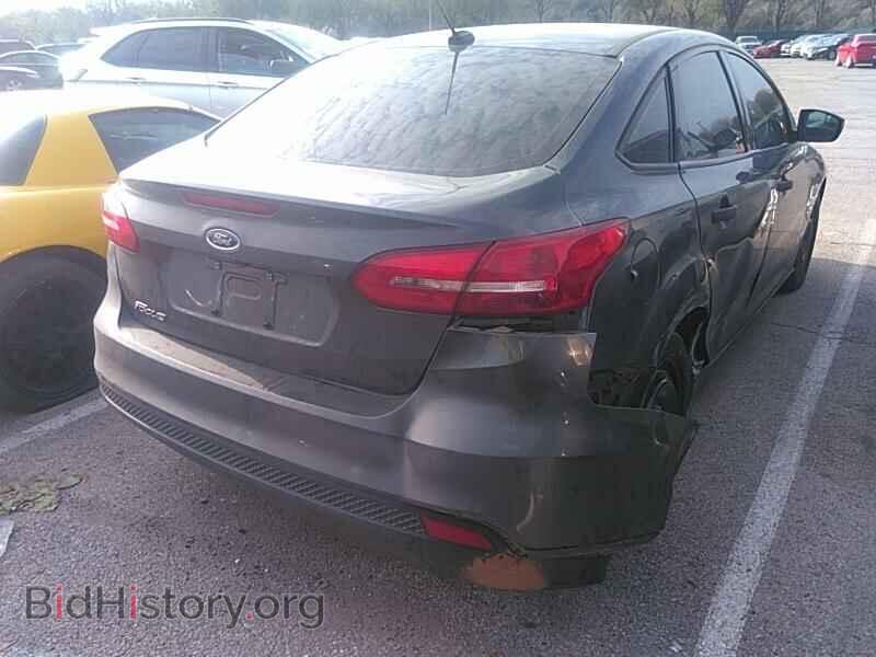 2017 Ford Focus - VIN: 1FADP3E24HL348263 - Photo 2