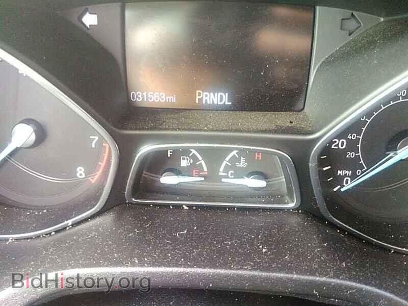 2017 Ford Focus - VIN: 1FADP3E24HL348263 - Photo 5
