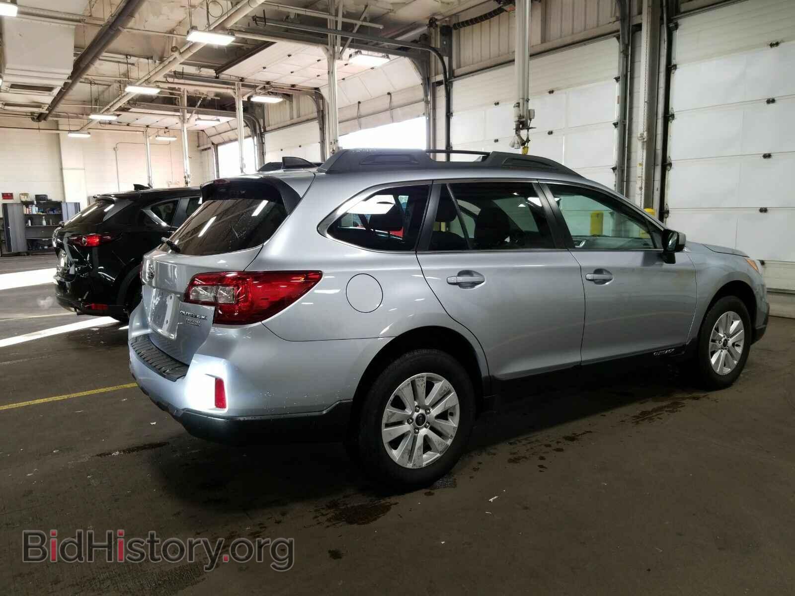 2017 Subaru Outback - VIN: 4S4BSACC8H3345149 - Photo 2