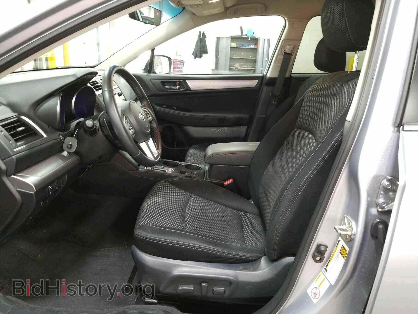 2017 Subaru Outback - VIN: 4S4BSACC8H3345149 - Photo 3