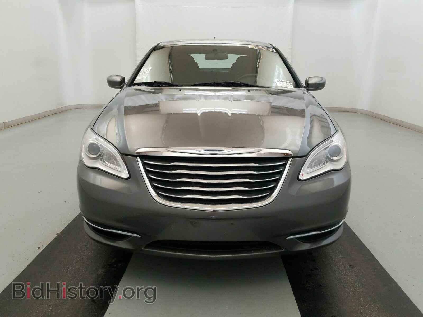 2013 Chrysler 200 - VIN: 1C3CCBBB9DN695008 - Photo 2