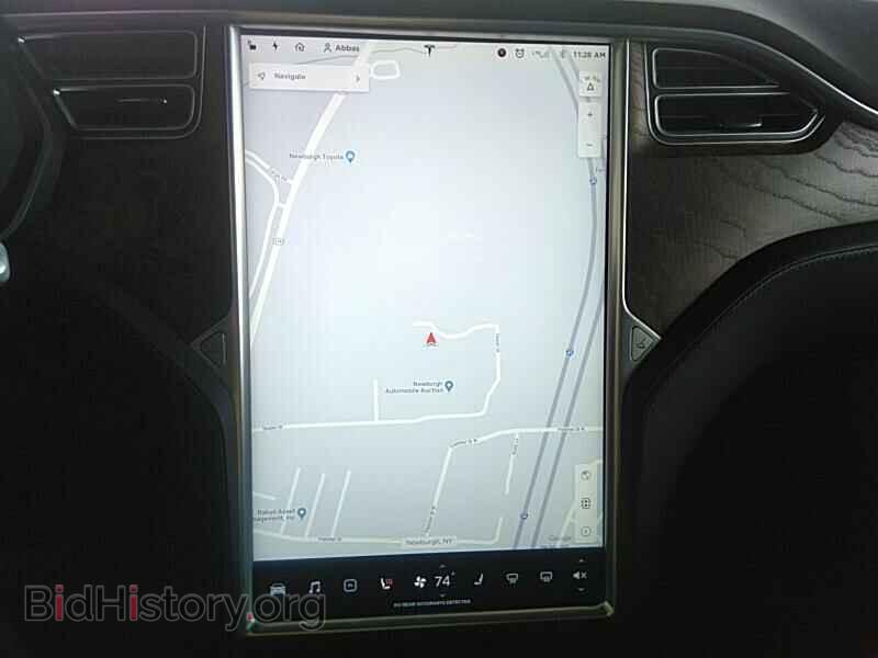 2016 Tesla Model X - VIN: 5YJXCBE23GF030391 - Photo 4