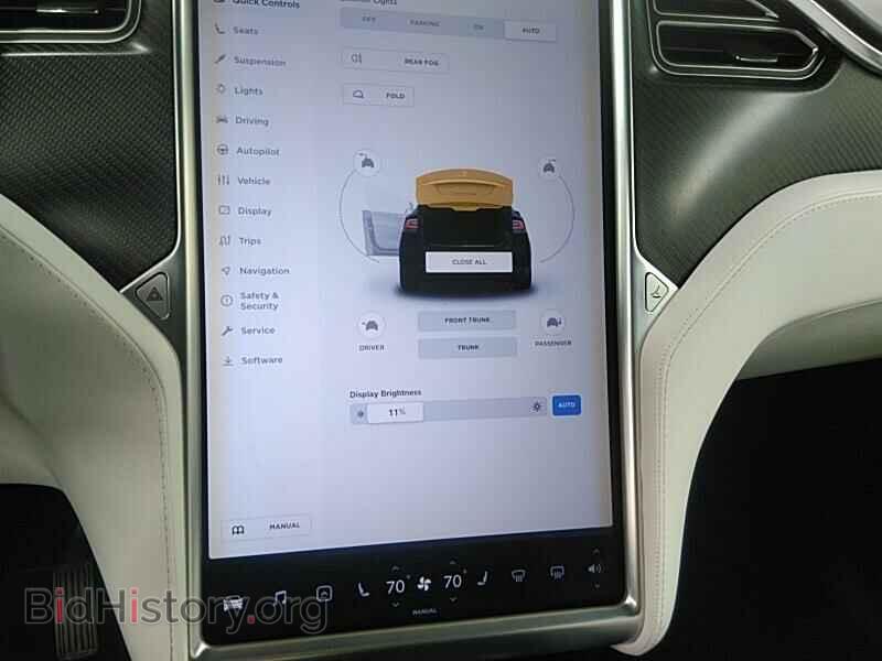 2017 Tesla Model X - VIN: 5YJXCBE29HF039484 - Photo 4