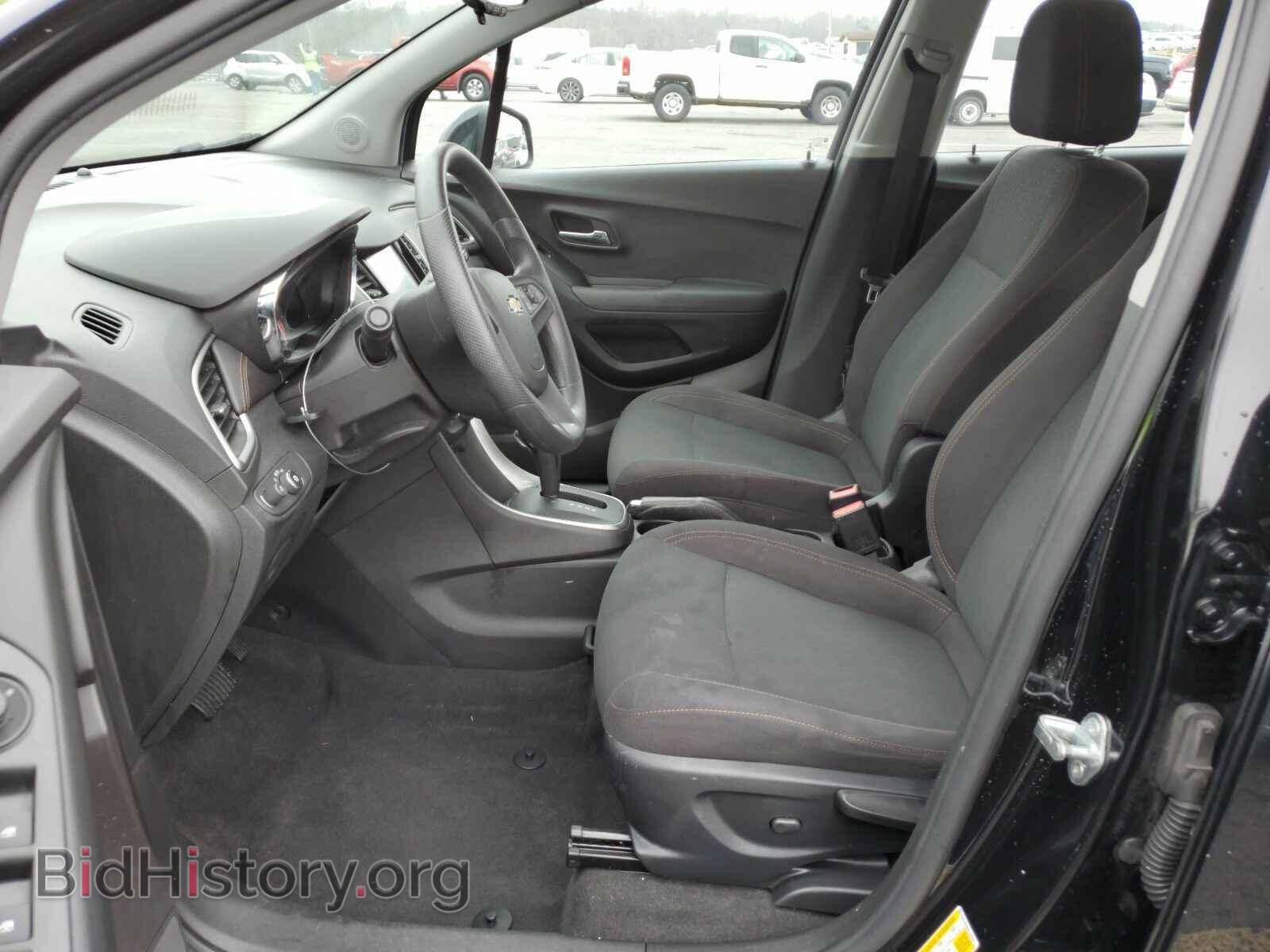 2017 Chevrolet Trax - VIN: 3GNCJNSB0HL222033 - Фото 3
