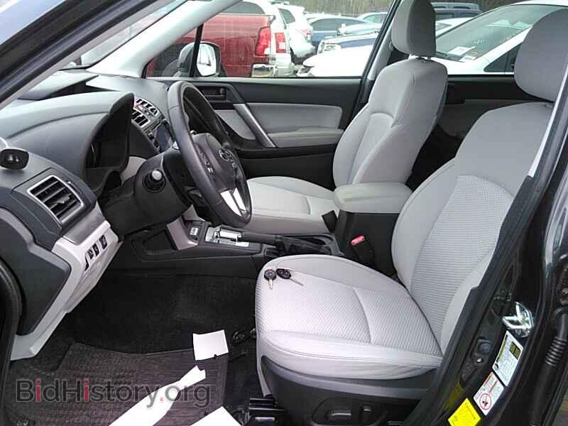 2017 Subaru Forester - VIN: JF2SJAGC8HH421376 - Фото 3