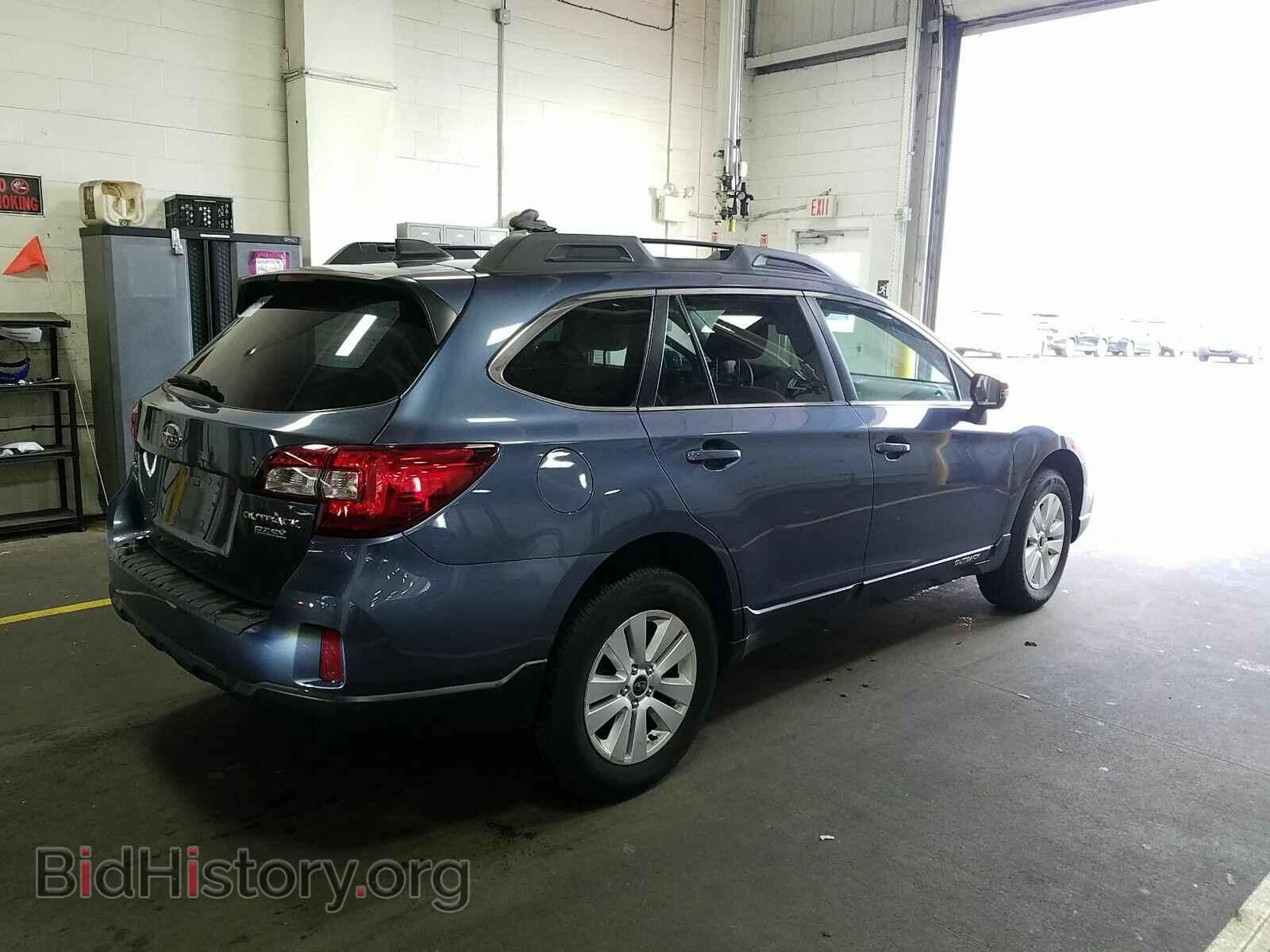 2017 Subaru Outback - VIN: 4S4BSAFC1H3328642 - Фото 2