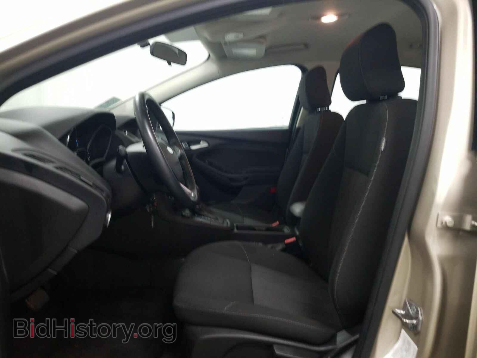 2017 Ford Focus - VIN: 1FADP3F27HL255719 - Фото 7