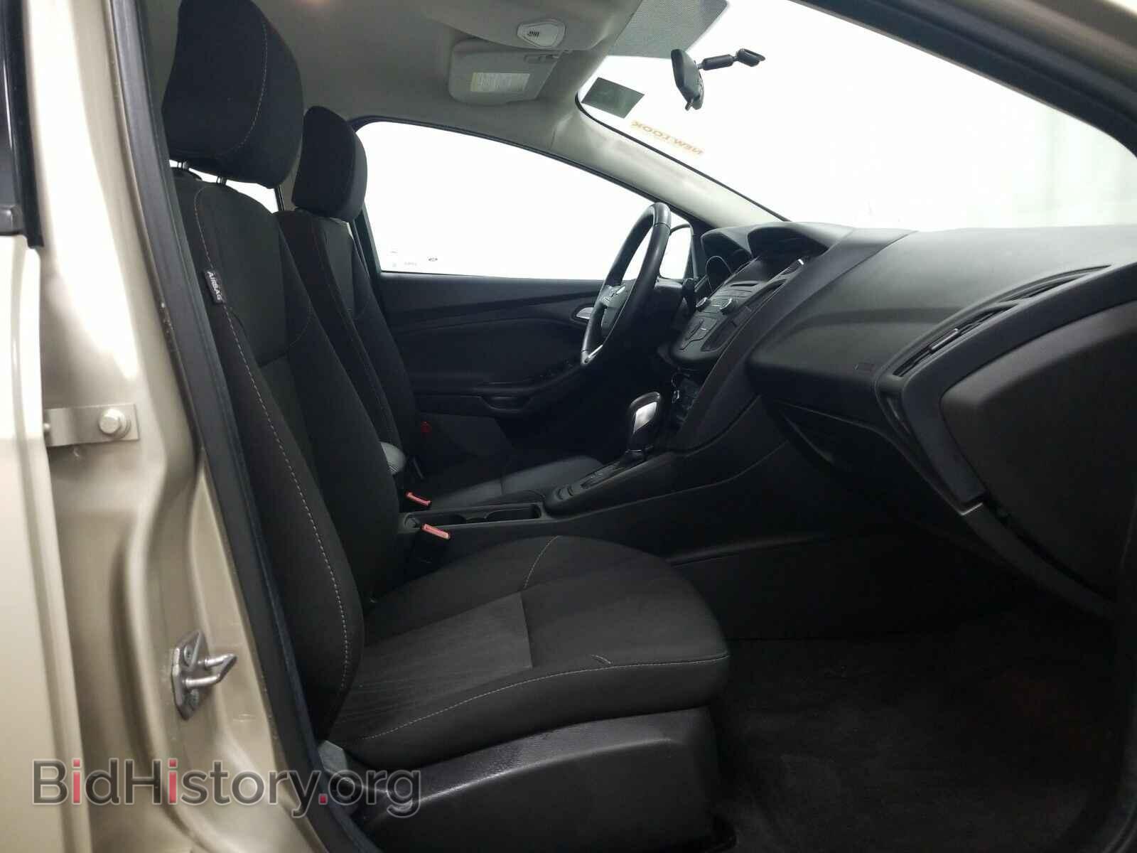 2017 Ford Focus - VIN: 1FADP3F27HL255719 - Фото 8