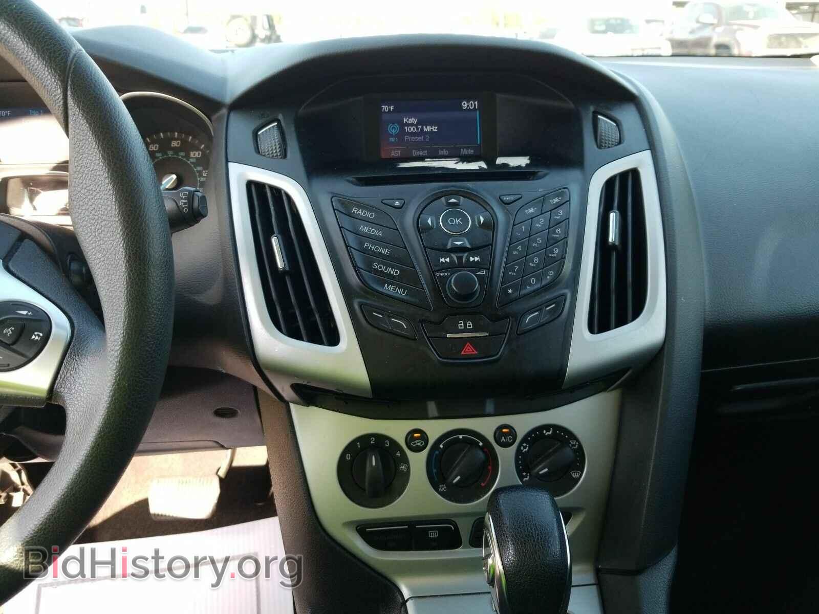 2014 Ford Focus - VIN: 1FADP3K21EL376053 - Фото 4
