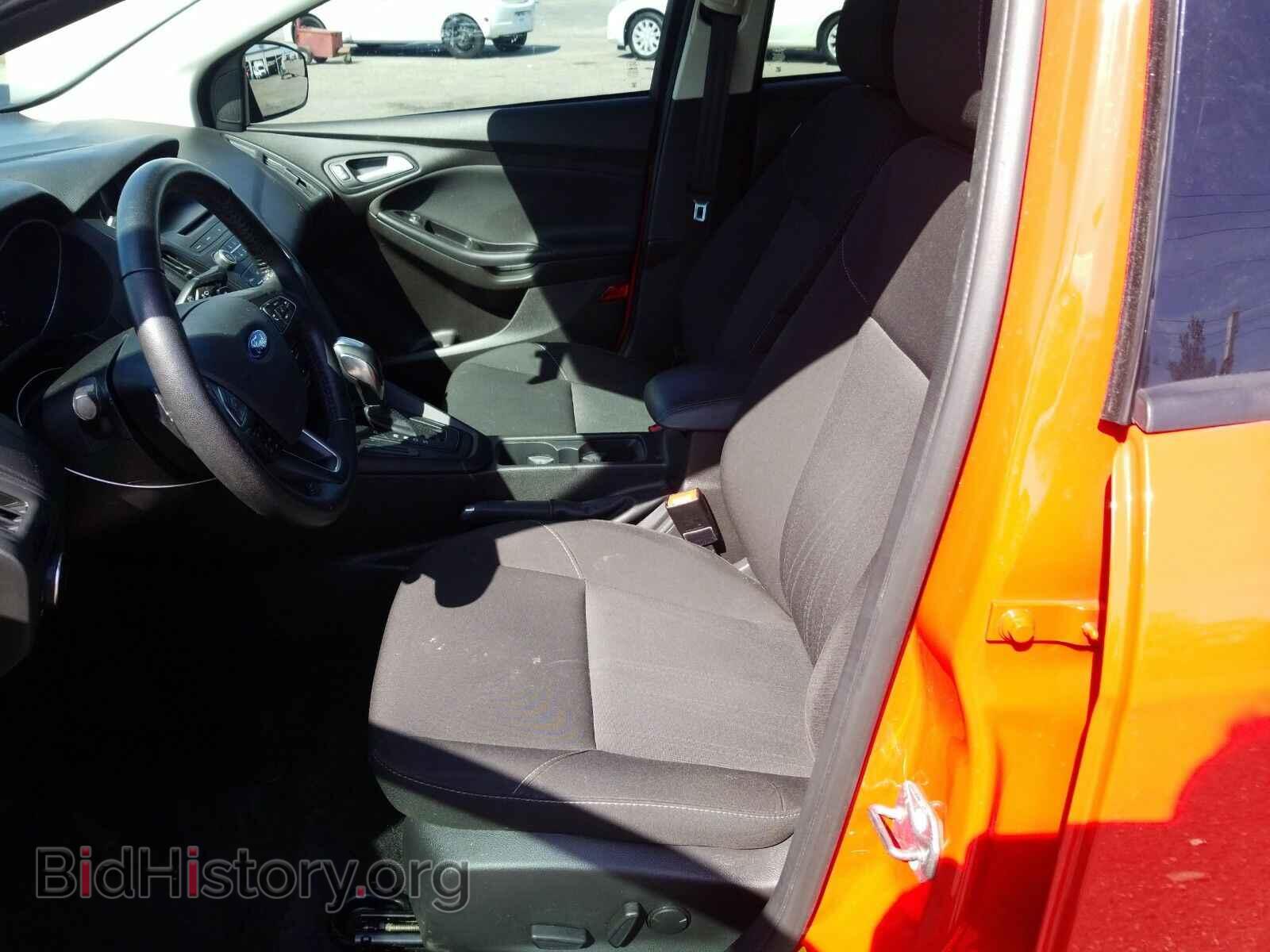 2016 Ford Focus - VIN: 1FADP3F29GL356324 - Фото 3