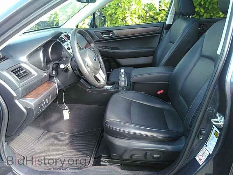 2017 Subaru Outback - VIN: 4S4BSANC8H3325898 - Фото 3