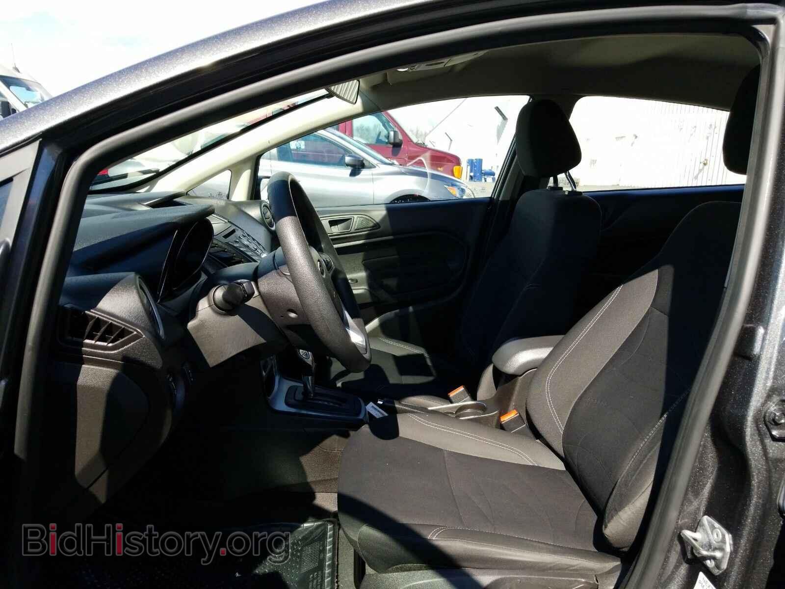 2018 Ford Fiesta - VIN: 3FADP4EJ1JM112574 - Фото 3