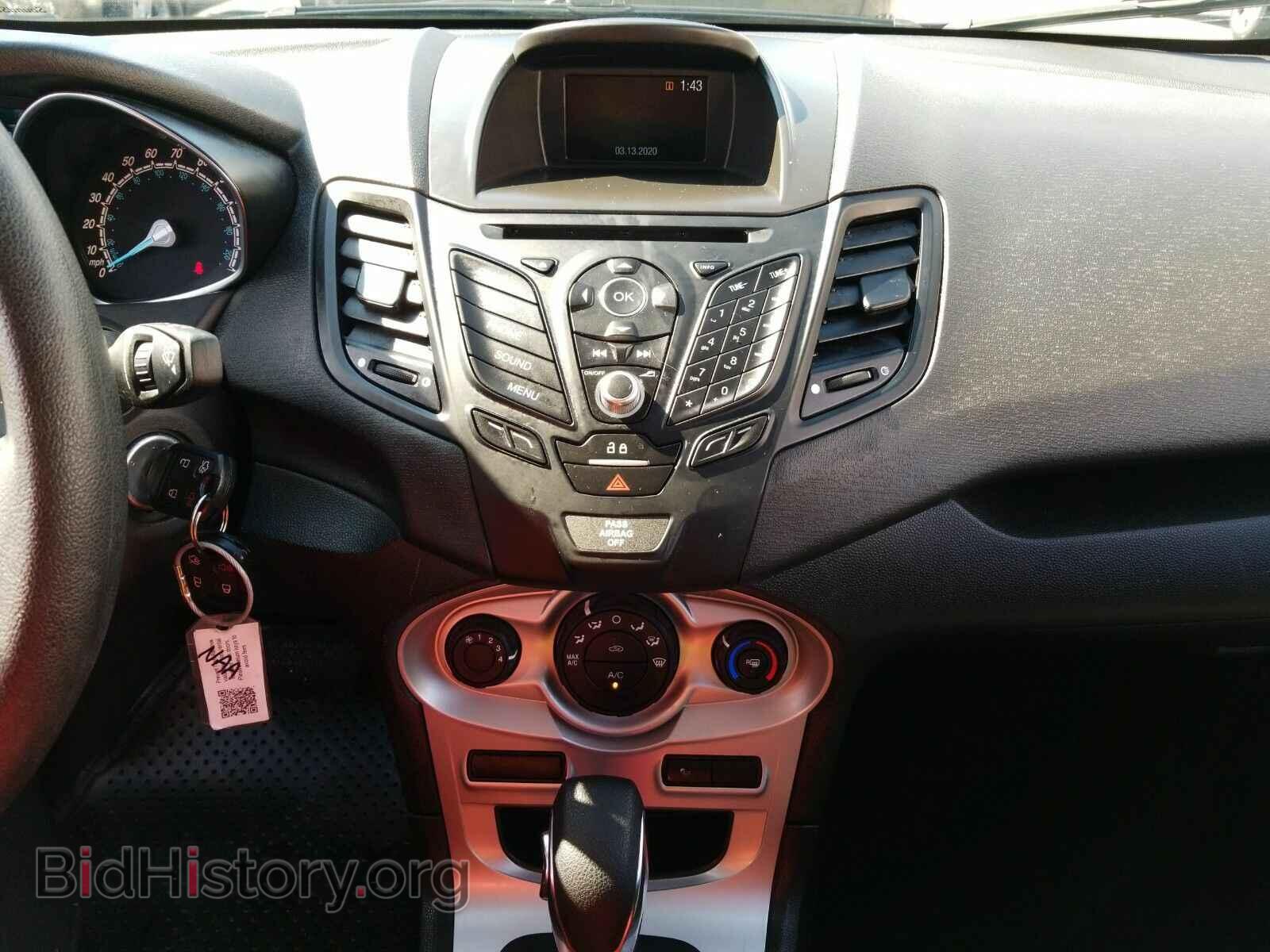 2018 Ford Fiesta - VIN: 3FADP4EJ1JM112574 - Фото 4