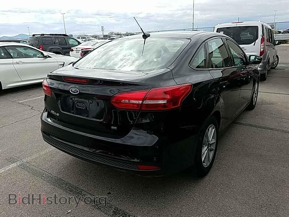 2017 Ford Focus - VIN: 1FADP3F24HL304651 - Фото 2