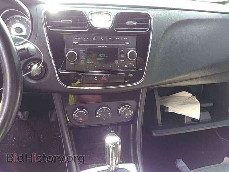 2011 Chrysler 200 - VIN: 1C3BC2EB7BN542731 - Фото 4