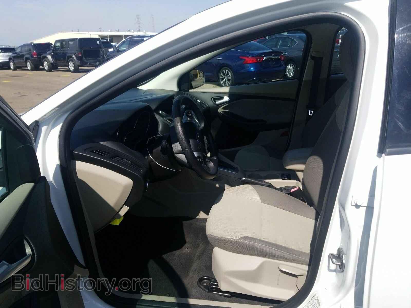 2013 Ford Focus - VIN: 1FADP3K28DL187141 - Фото 3
