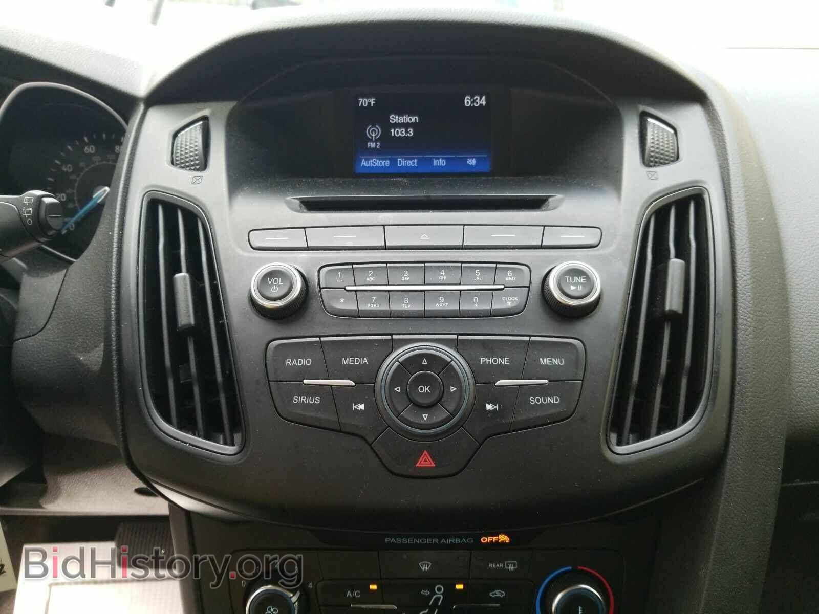 2017 Ford Focus - VIN: 1FADP3K2XHL226091 - Фото 4