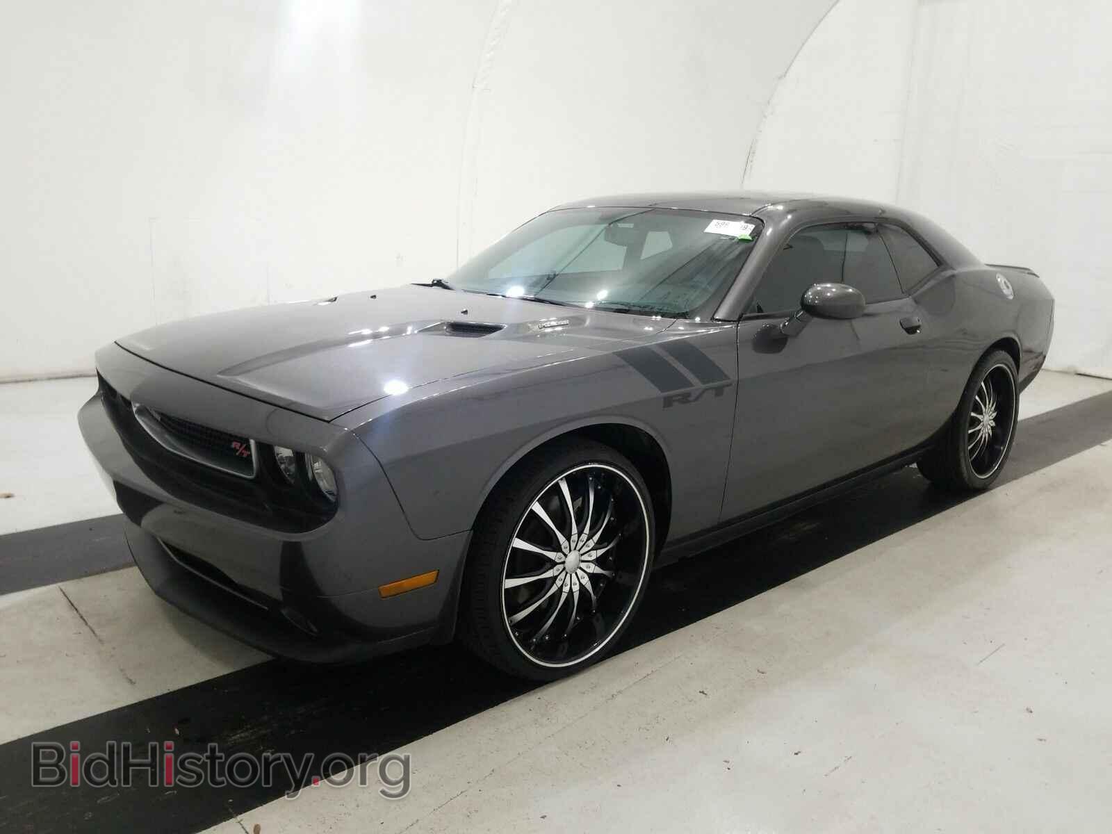 Photo 2C3CDYBT3EH110930 - Dodge Challenger 2014