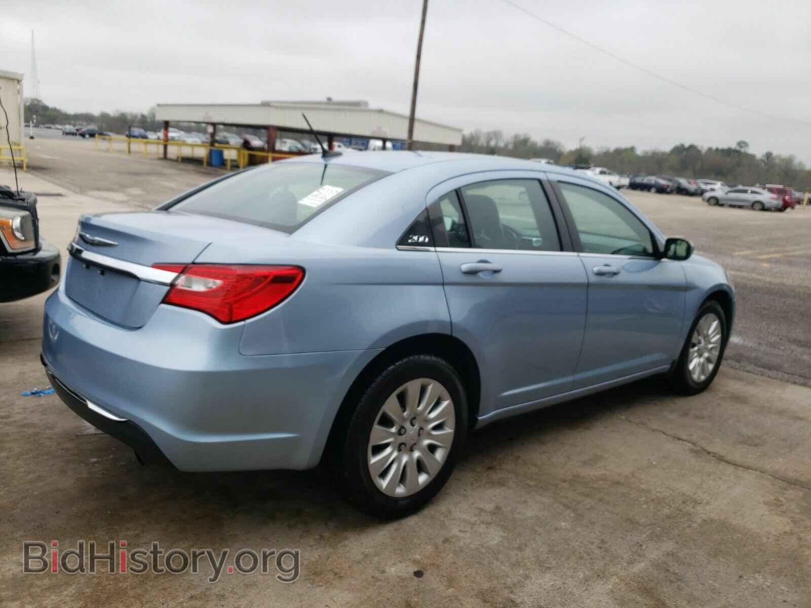 2014 Chrysler 200 - VIN: 1C3CCBAB1EN205910 - Фото 2