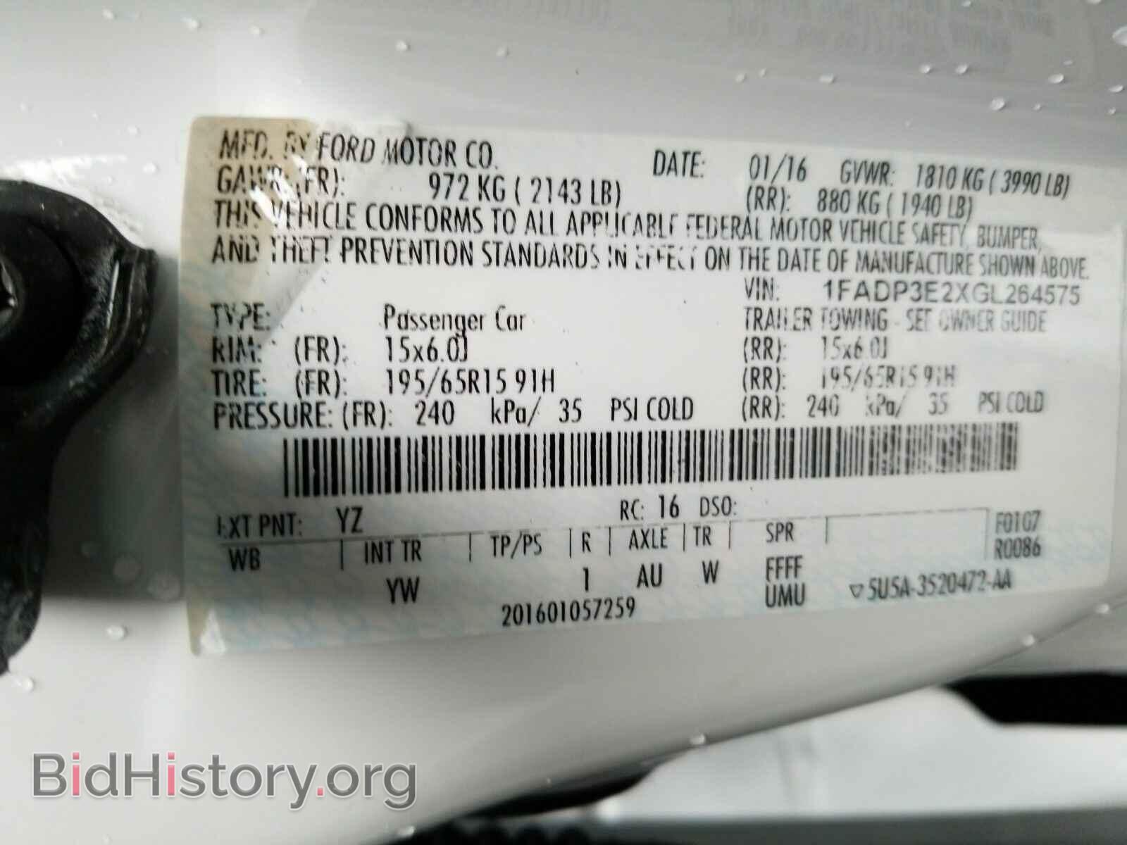 2016 Ford Focus - VIN: 1FADP3E2XGL264575 - Photo 6