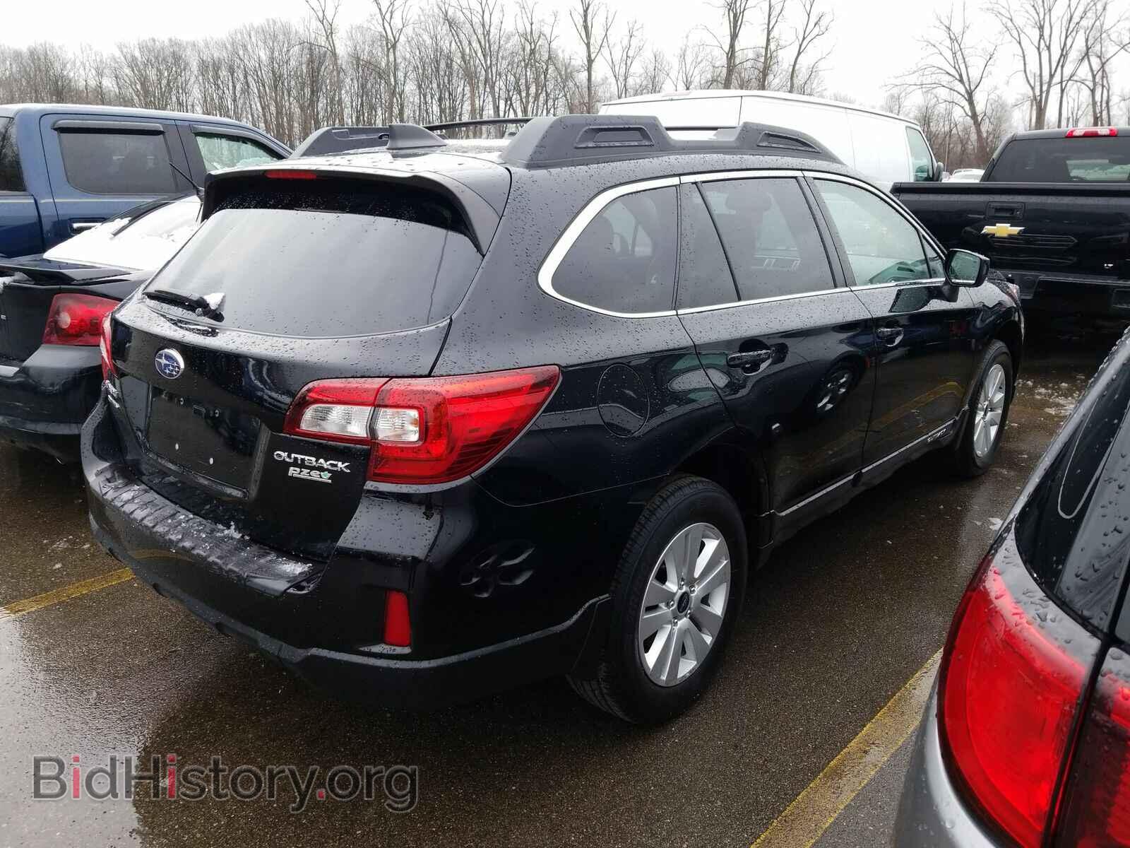 2017 Subaru Outback - VIN: 4S4BSADC5H3369570 - Фото 2