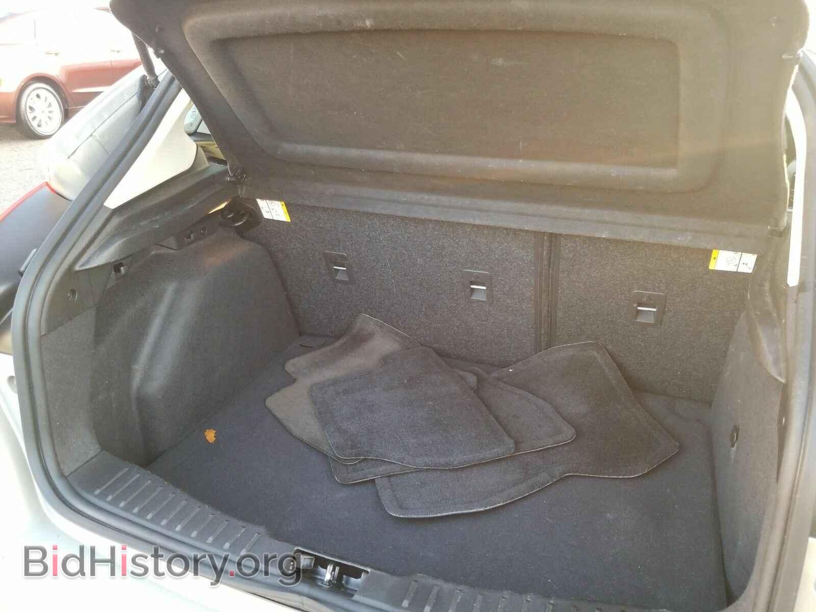 2016 Ford Focus - VIN: 1FADP3K22GL376856 - Photo 7