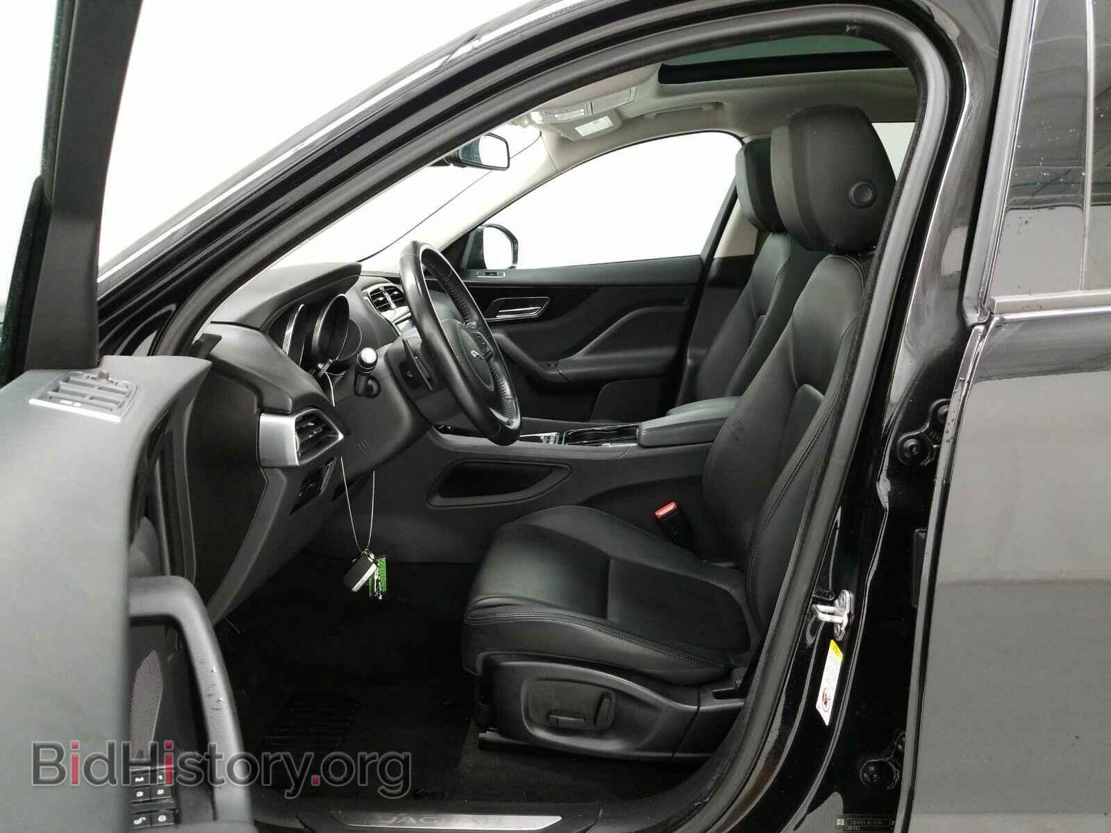 2017 Jaguar F-PACE - VIN: SADCJ2BV9HA882097 - Фото 7