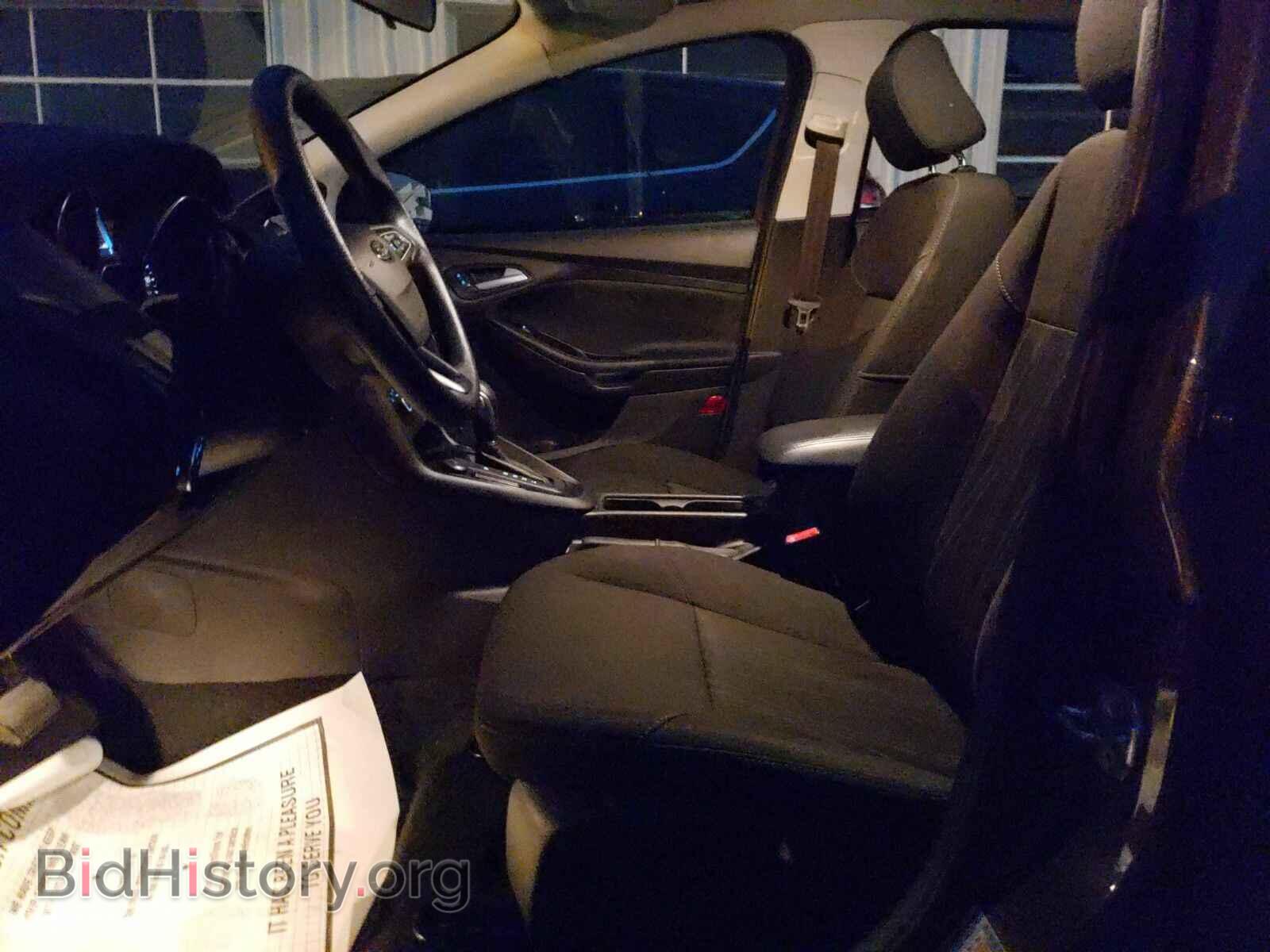 2017 Ford Focus - VIN: 1FADP3F27HL336526 - Фото 3