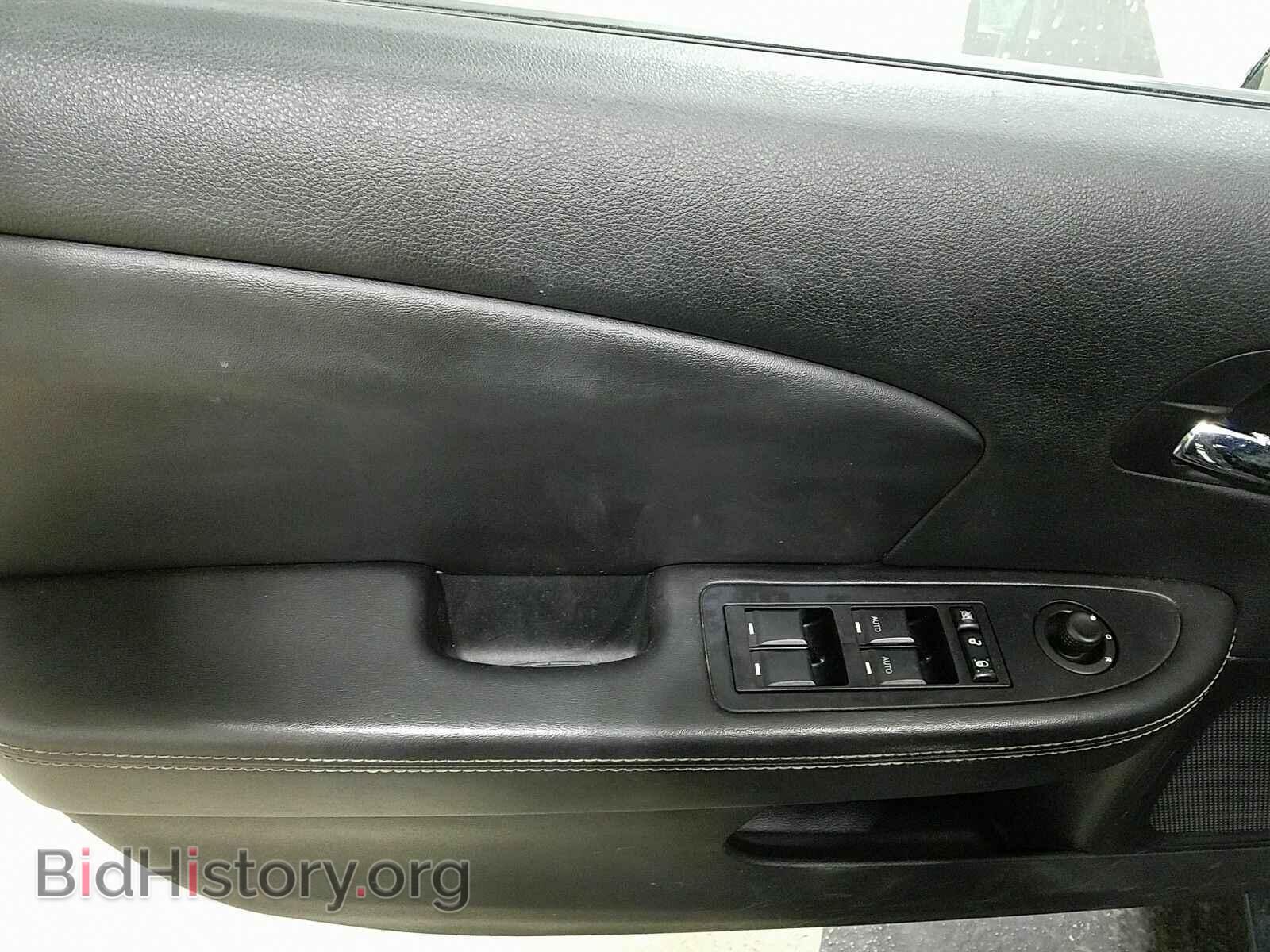 2013 Chrysler 200 - VIN: 1C3CCBCG9DN524771 - Photo 9