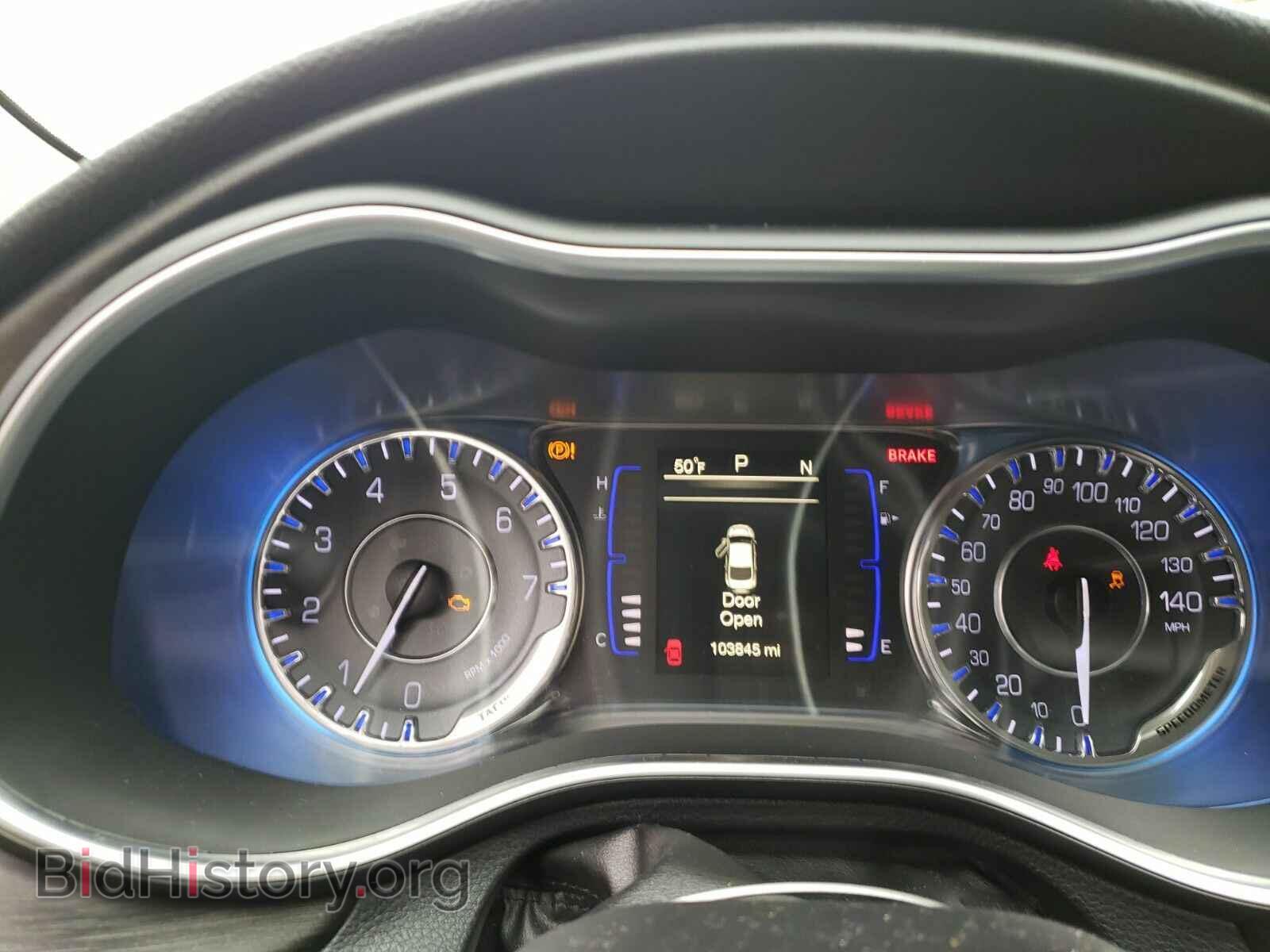 2016 Chrysler 200 - VIN: 1C3CCCAB9GN179341 - Фото 5