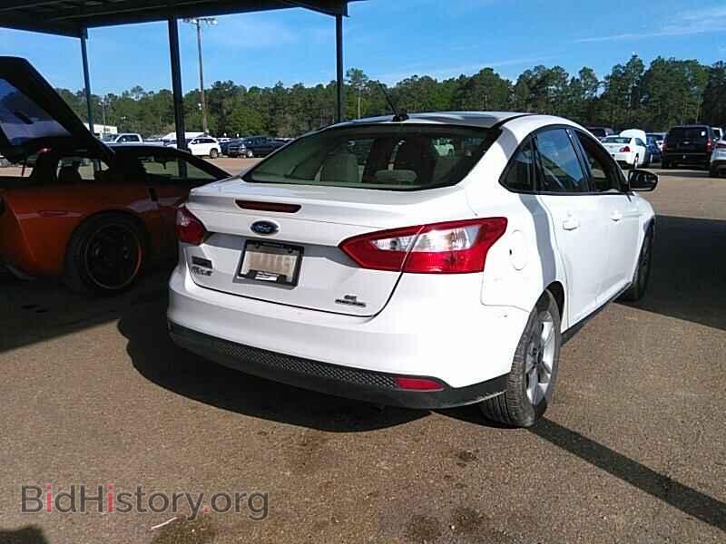 2014 Ford Focus - VIN: 1FADP3F23EL426252 - Фото 2