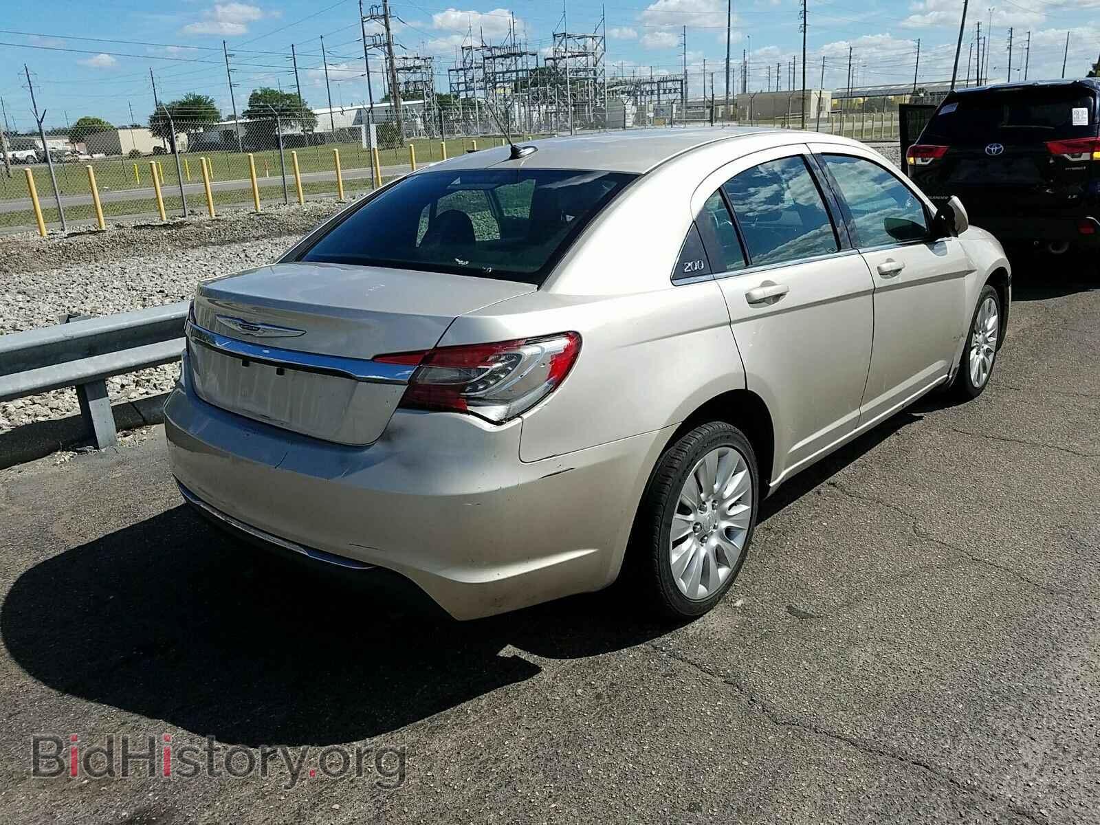 2013 Chrysler 200 - VIN: 1C3CCBAB4DN647014 - Photo 2
