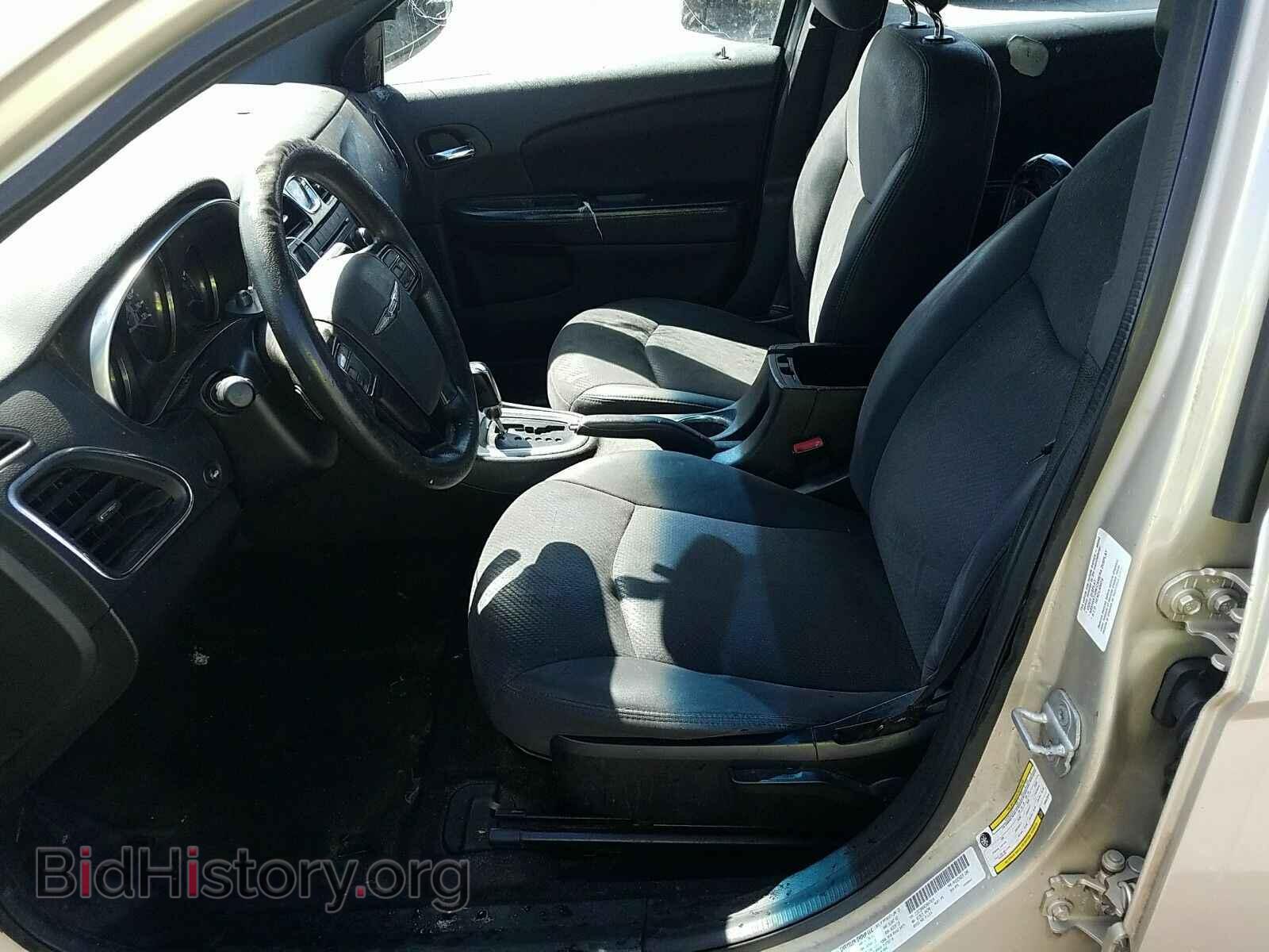 2013 Chrysler 200 - VIN: 1C3CCBAB4DN647014 - Photo 3