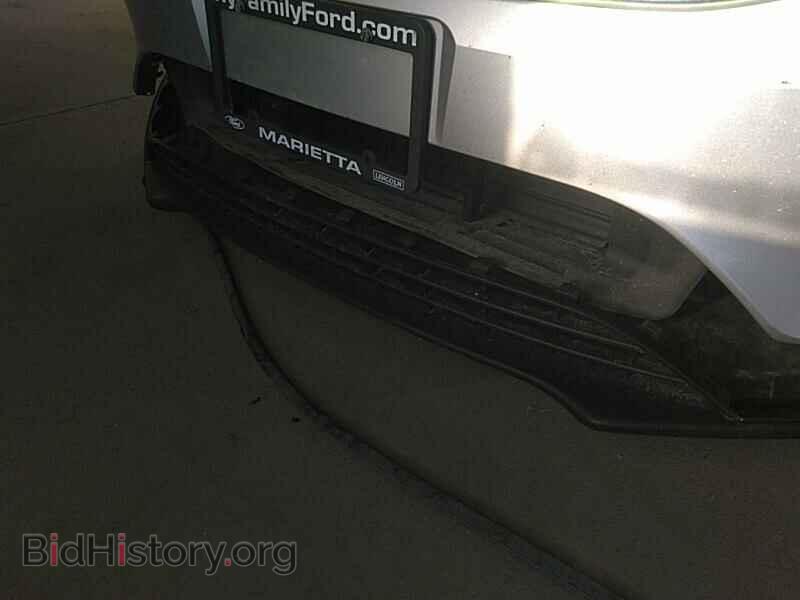 2016 Ford Focus - VIN: 1FADP3E22GL208095 - Photo 9