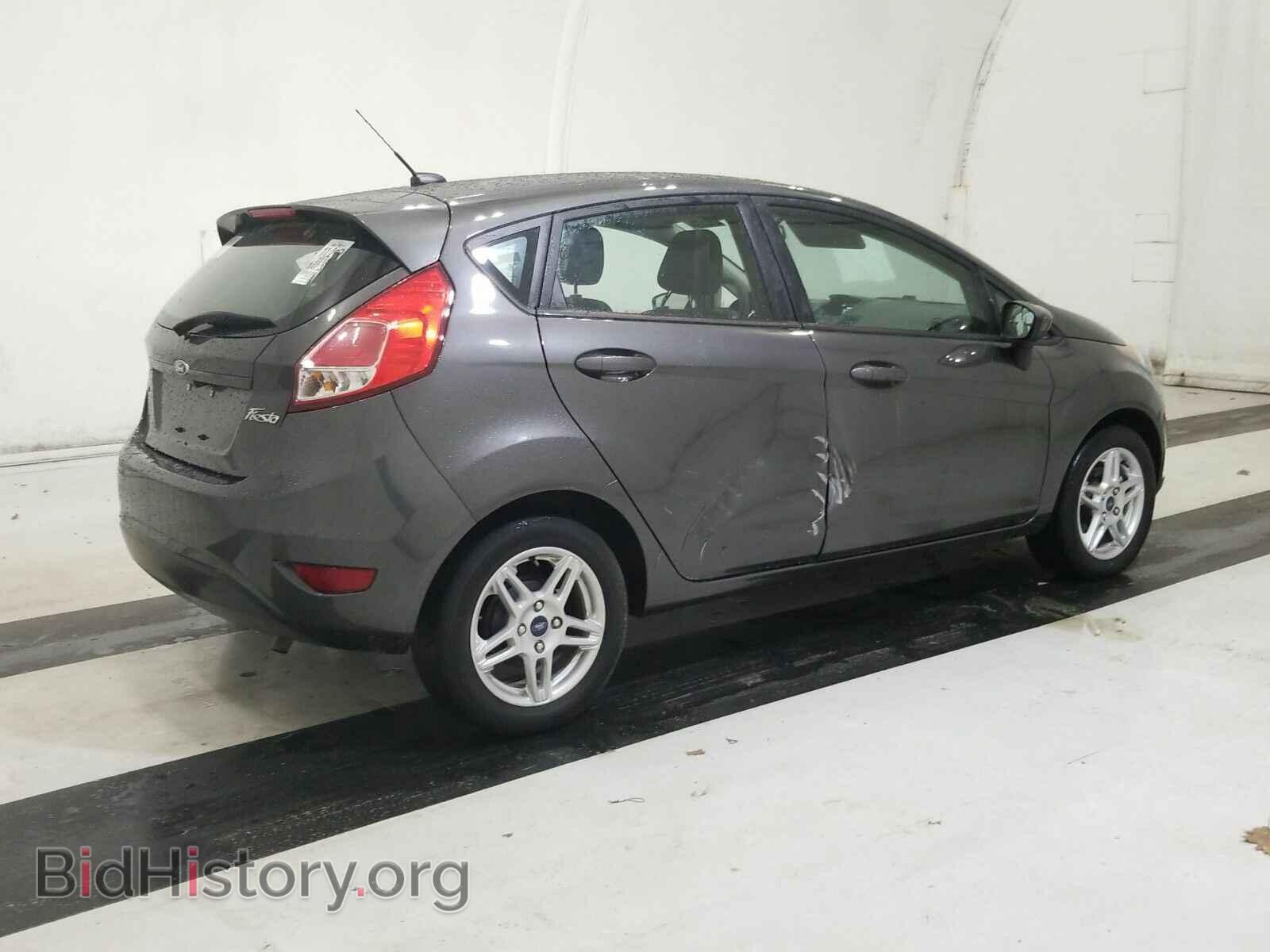 2018 Ford Fiesta - VIN: 3FADP4EJ9JM101953 - Фото 4
