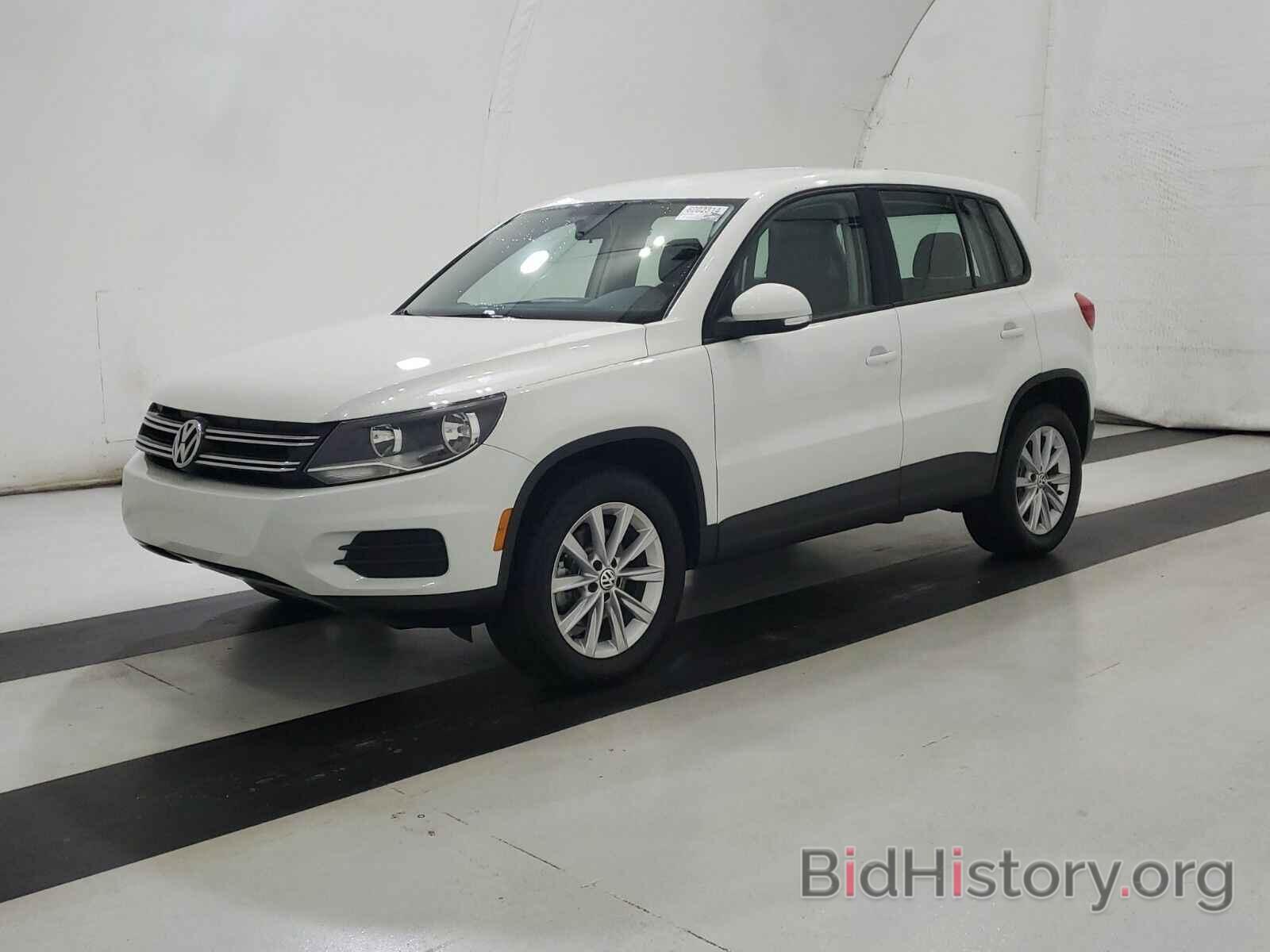 Photo WVGBV7AX6HK049388 - Volkswagen Tiguan Limited 2017