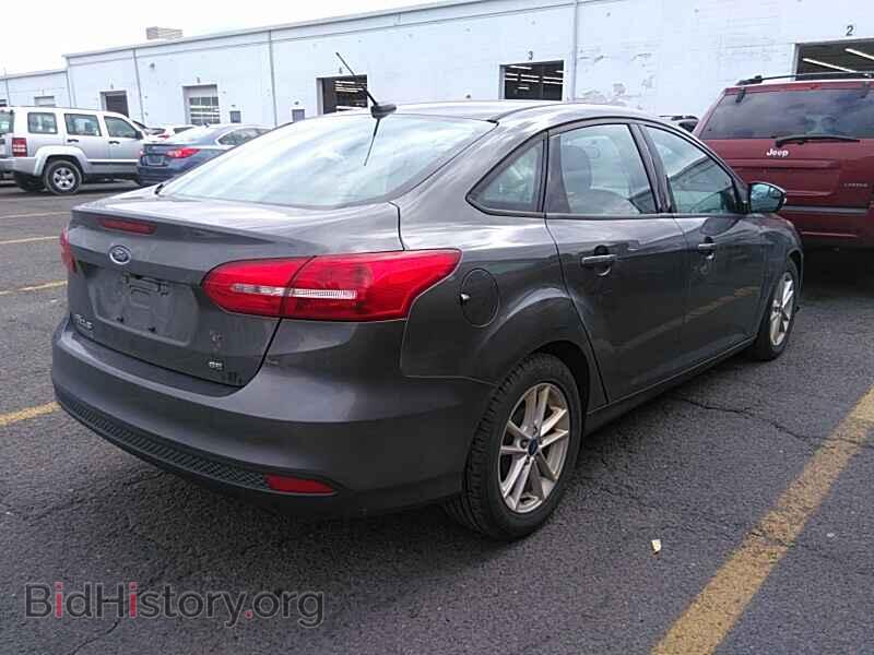 2016 Ford Focus - VIN: 1FADP3F23GL232310 - Photo 2
