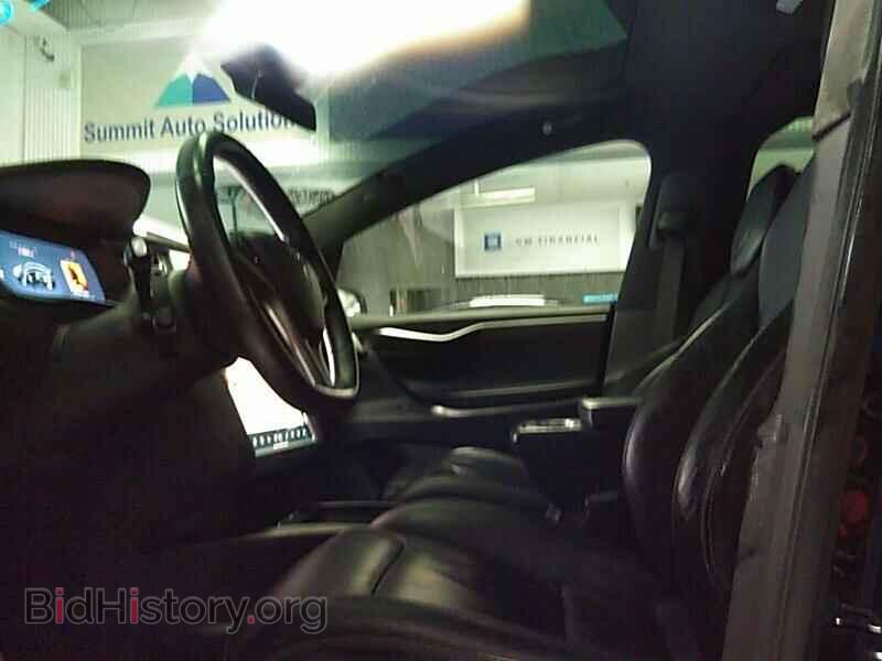 2016 Tesla Model X - VIN: 5YJXCAE42GF008006 - Photo 3