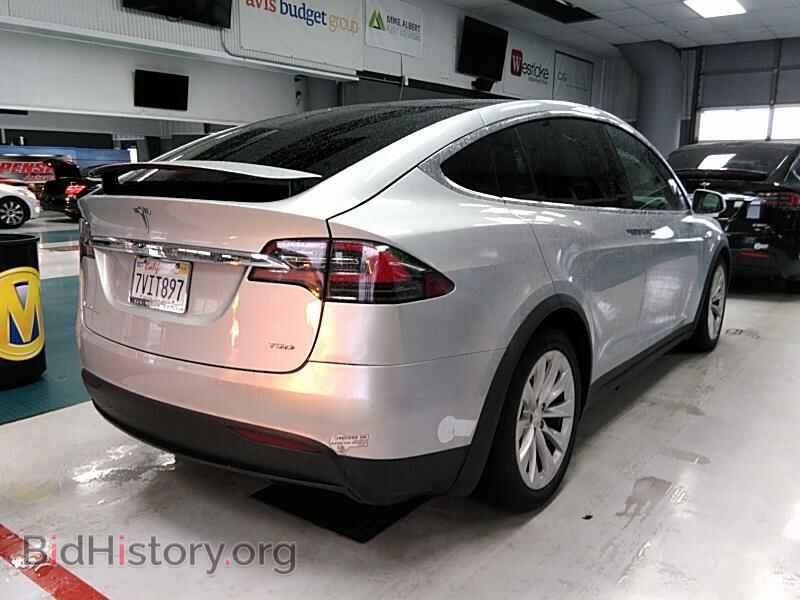 2016 Tesla Model X - VIN: 5YJXCAE25GF019726 - Фото 2