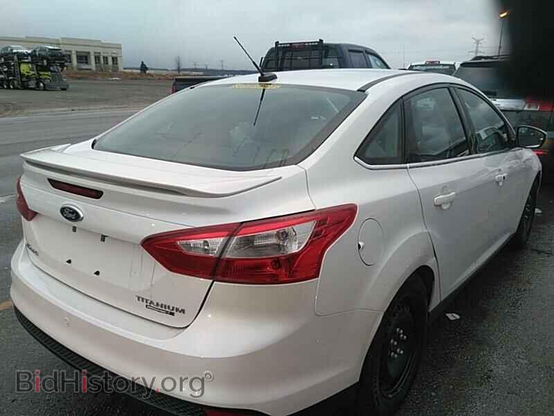 2013 Ford Focus - VIN: 1FADP3J27DL165696 - Photo 2
