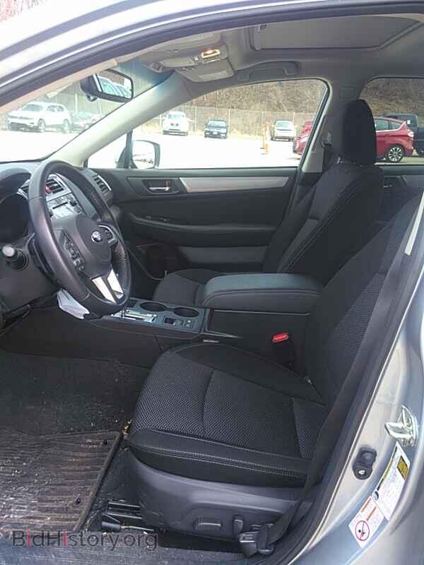 2017 Subaru Outback - VIN: 4S4BSADC1H3384731 - Фото 3